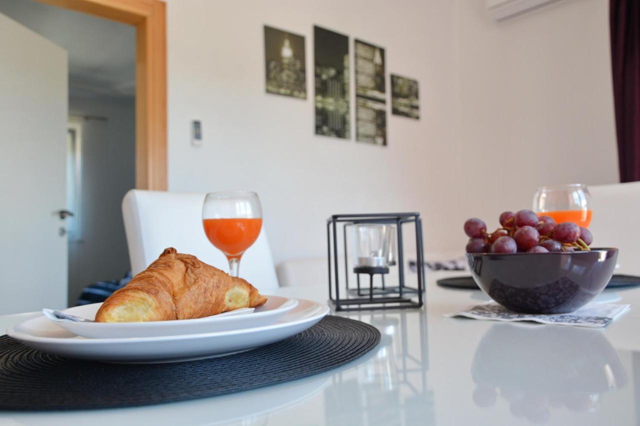 Apartmani Emili Sukošan Exterior foto